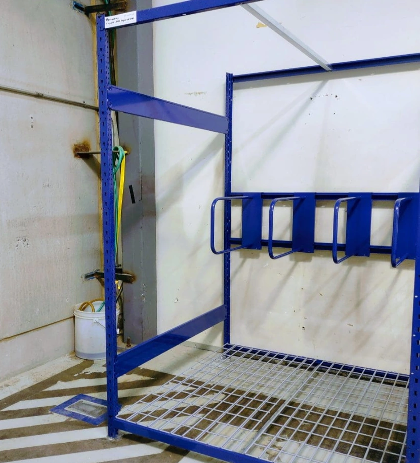 Rangement vertical accessoires pour mini-racking equipement entreposage stockage Pedlex fabrique au Quebec - Pedlex Rangement vertical accessoires pour mini-racking equipement entreposage stockage Pedlex fabrique au Quebec